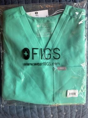 Figs Mint Green Jogger Scrub set with Pink Drawstring